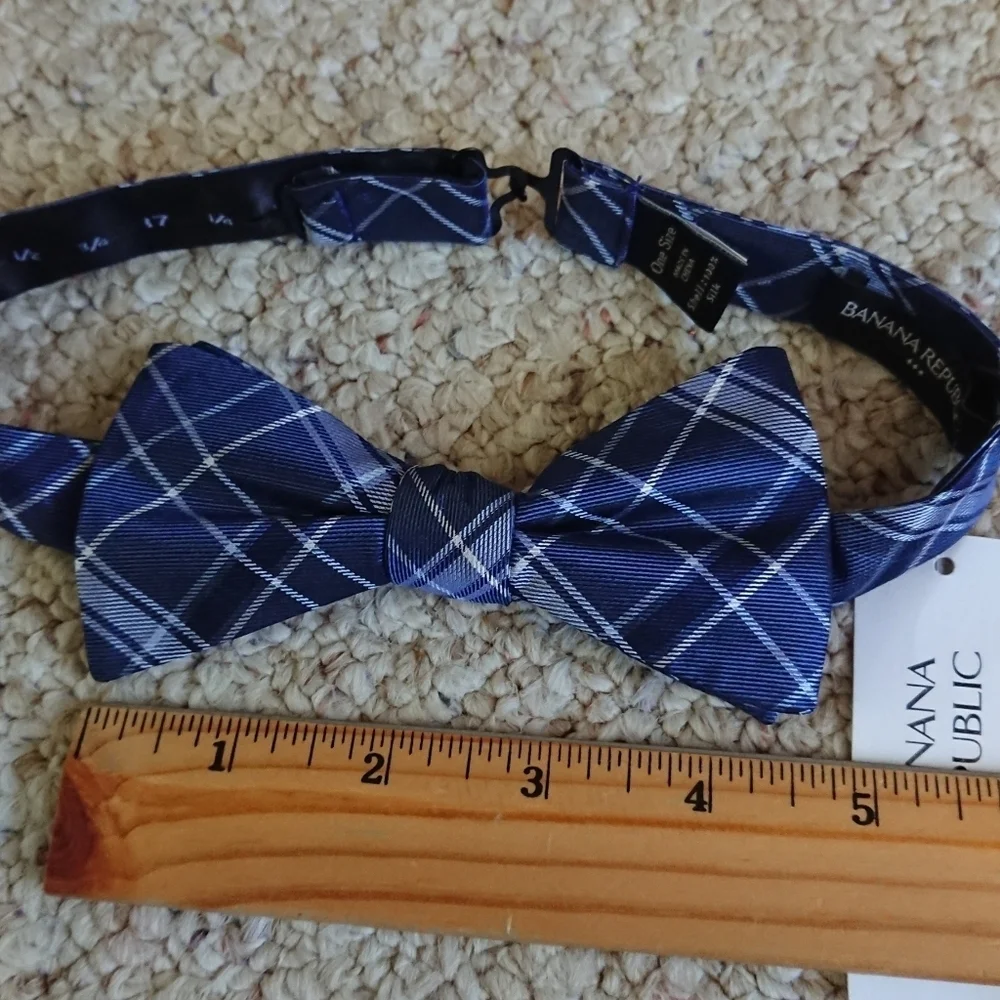 Banana Republic Blue Plaid silk Bow Tie